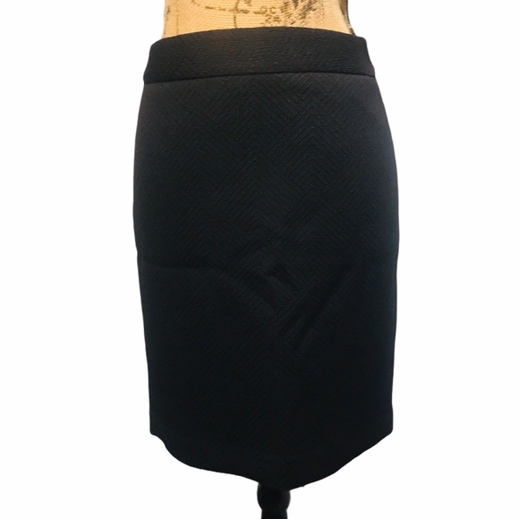 Banana Republic Dresses & Skirts - Banana Republic Black Pencil Skirt Petite Size 4